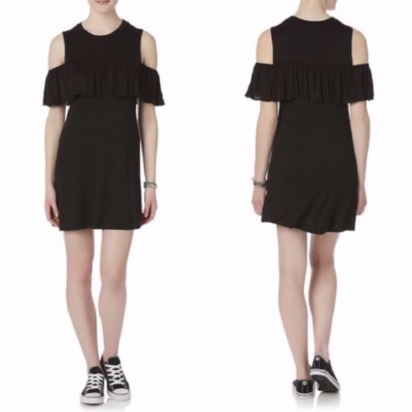 Joe Boxer Dresses & Skirts - Joe Boxer Black Cold Shoulder Ruffle Mini Dress M